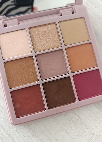 Anastasia Beverly Hills Modern Renaissance - Görsel 3