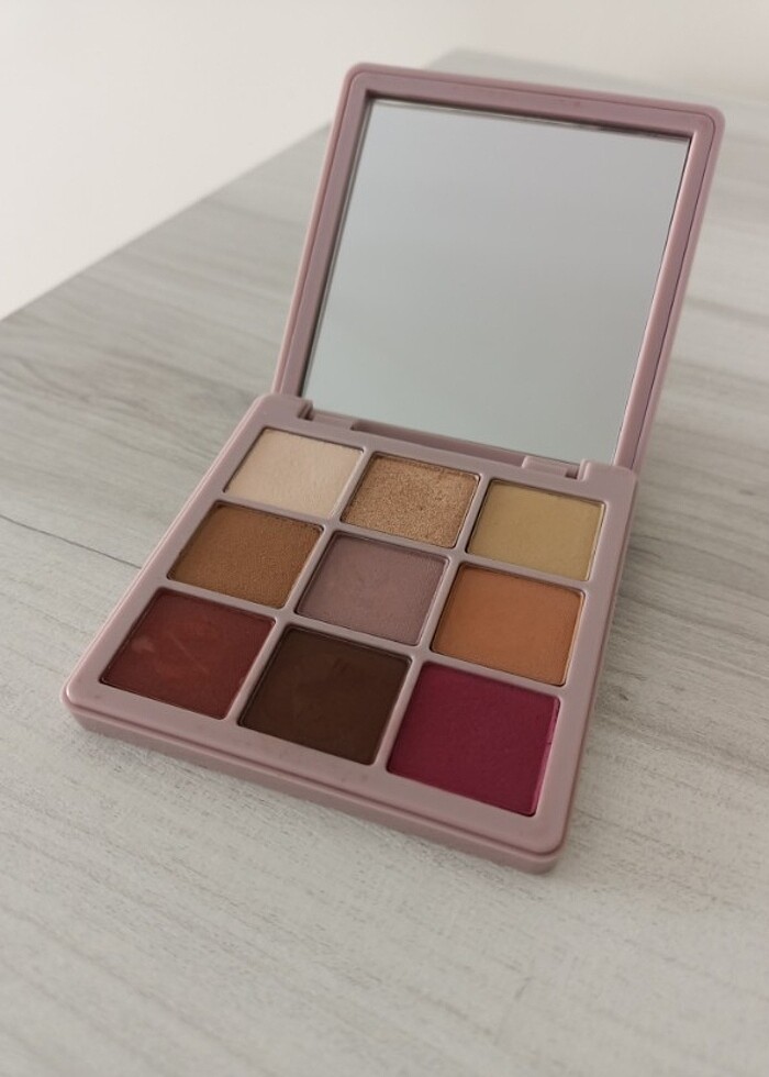 Anastasia Beverly Hills Modern Renaissance - Görsel 2