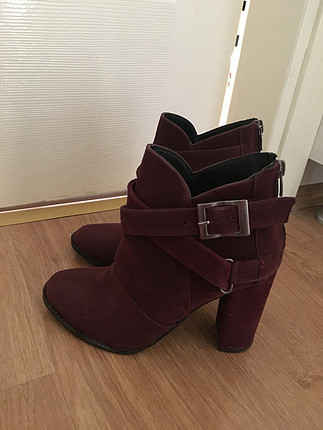 37 Beden bordo Renk Yeni ürün