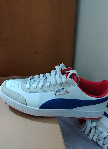 Puma Court 