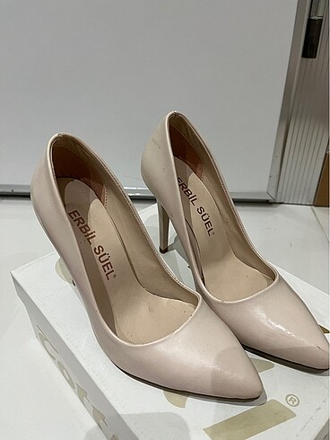Erbil Süel Bej stiletto