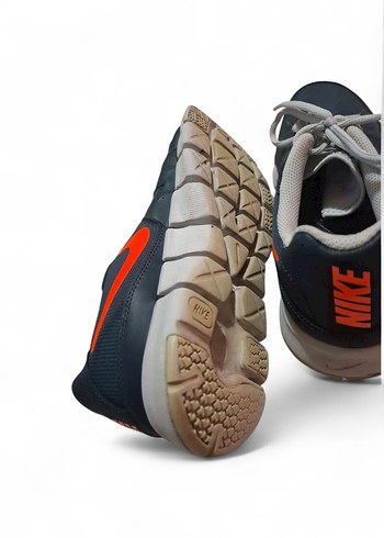 Nike  Gri Turuncu Spor Ayakkabı 39,5 40 numara - Görsel 2