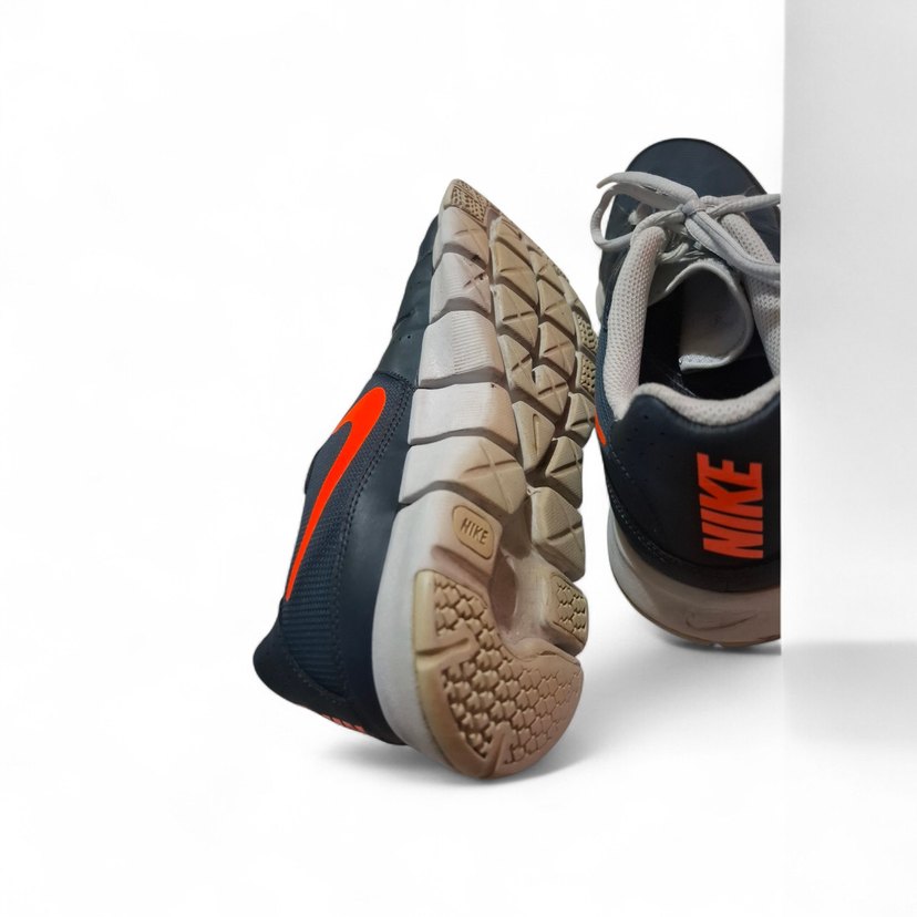 Nike  Gri Turuncu Spor Ayakkabı 39,5 40 numara - Görsel 2