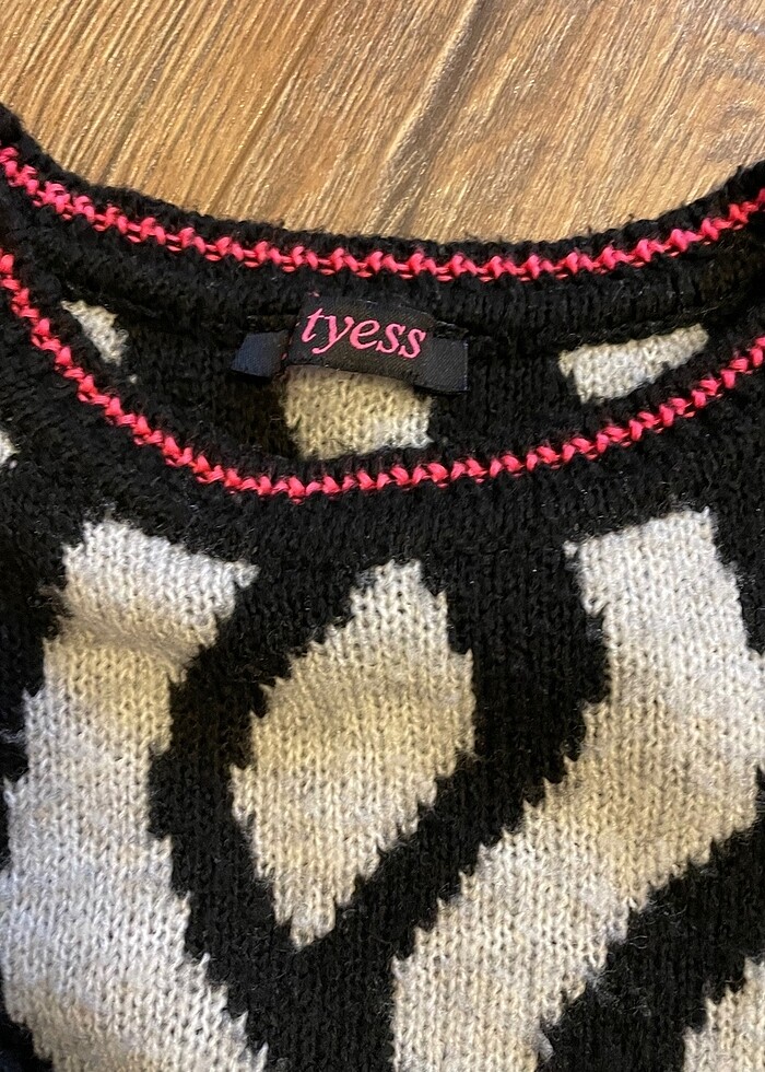 Tyess yün kazak - Görsel 2