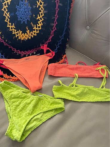 Üçlü takım bikini ve deniz elbisesi