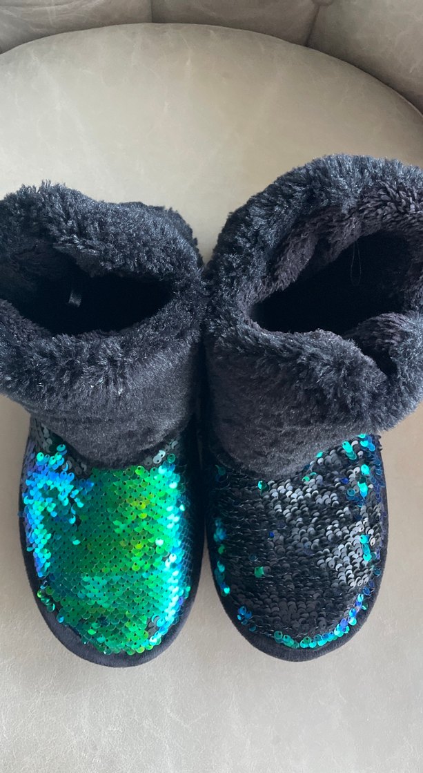 Kız Çocuk Parlak Pul Detaylı Sıcak Ev Terliği - Görsel 2