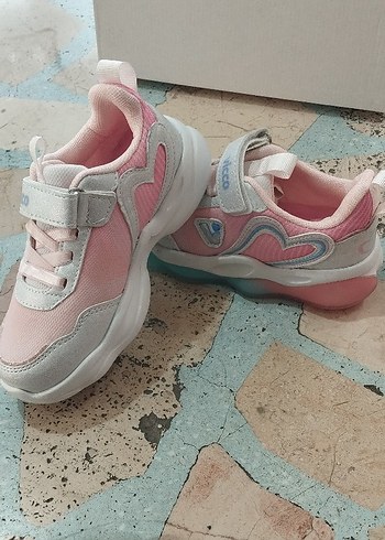 Kız Çocuk Pembe Bağcıklı Spor Ayakkabı