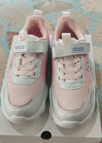 30 Beden Kız Çocuk Pembe Bağcıklı Cırtlı Spor Ayakkabı
