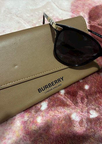 Burberry güneş Gözlüğü