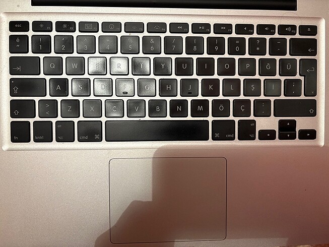 Temiz Acil Satılık Macbook Pro - Görsel 3