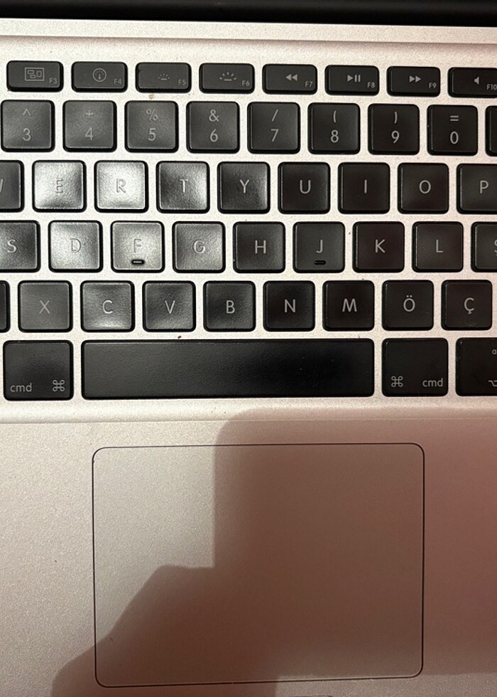 Temiz Acil Satılık Macbook Pro - Görsel 3