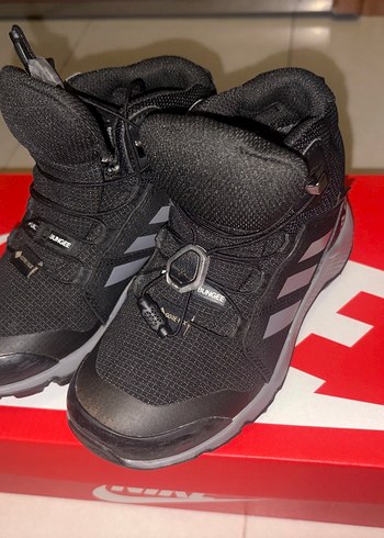 Adidas Çocuk Goretex! Terrex model - Görsel 3