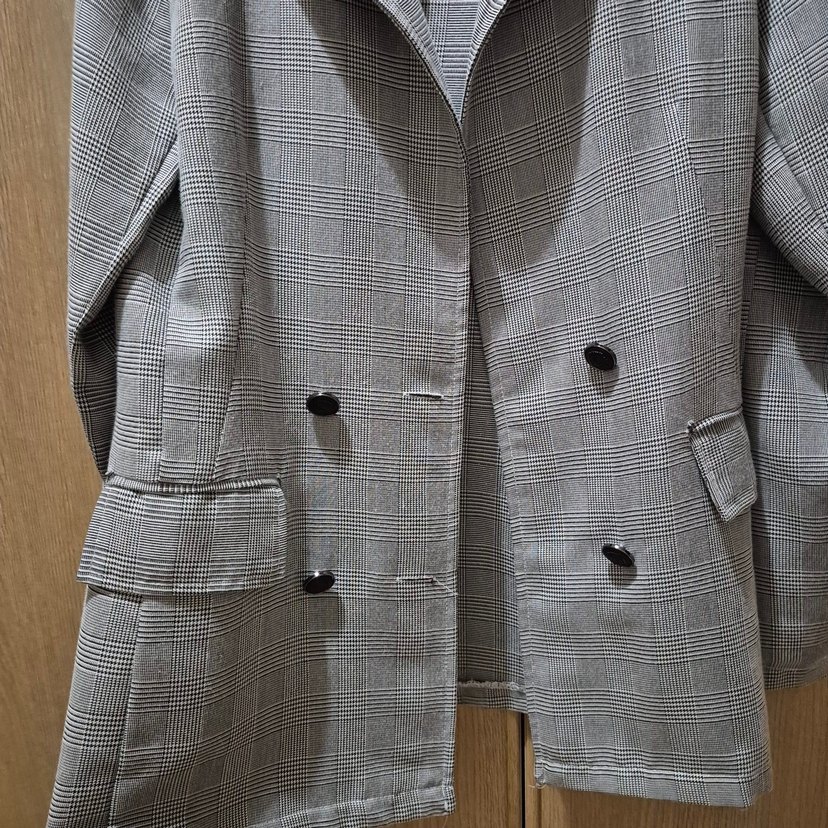 Kadın Gri Düğmeli  Blazer Ceket - Görsel 3