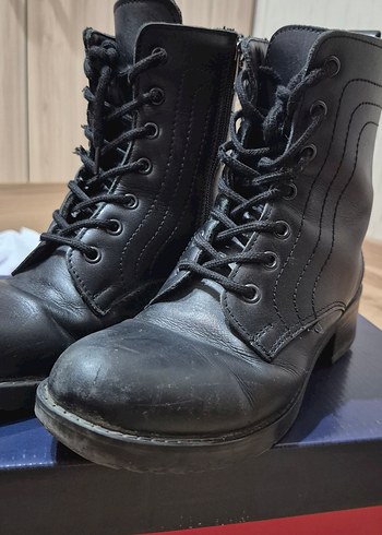 Siyah Deri Bağcıklı Stiletto Topuklu Kadın Bot - Görsel 5