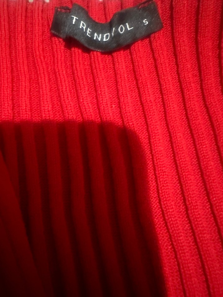 Kırmızı V Yaka Triko Kadın Kazak - Görsel 2