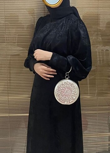 Manuka ışıltılı abiye