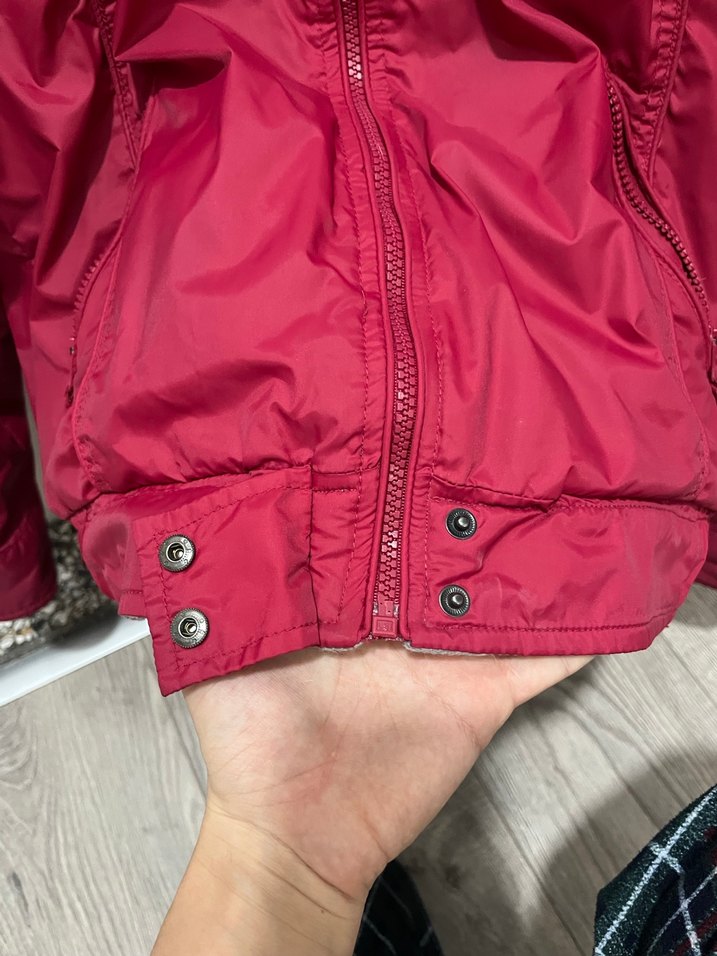 Kırmızı Kapüşonlu Fermuarlı Kadın Ceket/Yağmurluk - Görsel 3