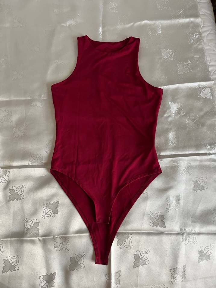 Bordo Kolsuz Halter Yaka Çıtçıtlı Body - Görsel 4