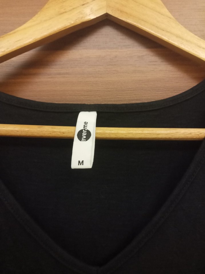 Siyah Fırfırlı Kolsuz Elbise - Görsel 4