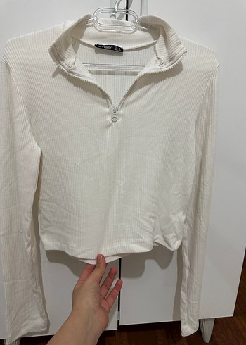 Düğmeli Beyaz Yarım Fermuarlı İnce Triko