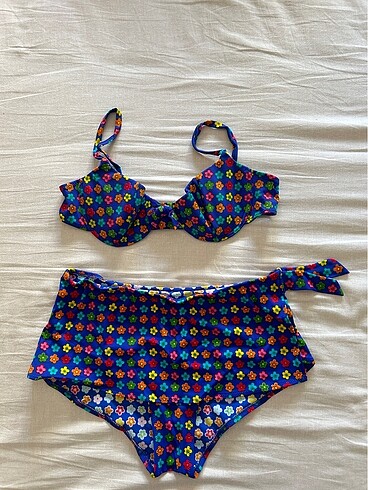 Kom bikini takımı