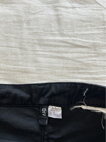 38 Beden siyah Renk H&M siyah Jean şort