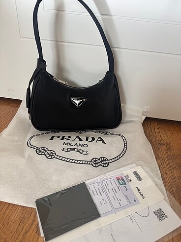 Prada prada re edition