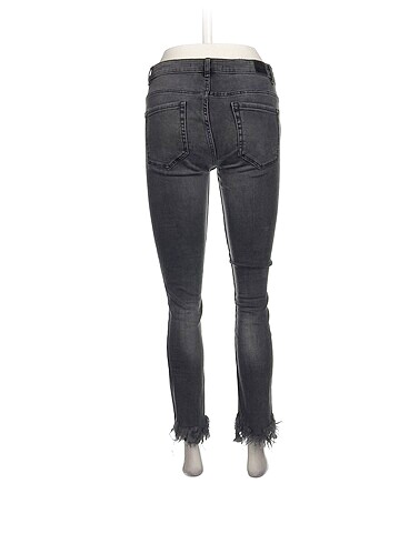 38 Beden Zara Skinny %70 İndirimli.