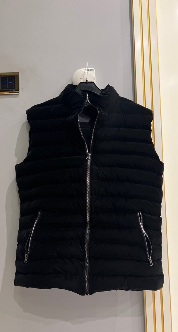 Siyah Fermuarlı Yüksek Yakalı Erkek Yelek - Görsel 2