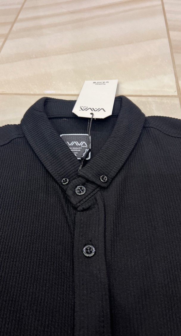 Düğmeli Siyah Erkek Gömlek - Görsel 3