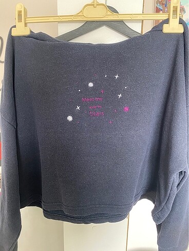 crop sweatsirt