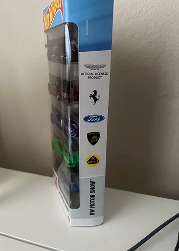 Hot Wheels Ferrarili 5'li Motor Show - Görsel 2