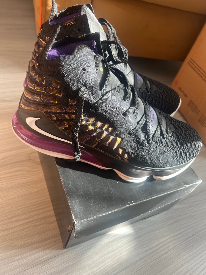 Nike Lebron Basketbol Ayakkabısı - Görsel 2