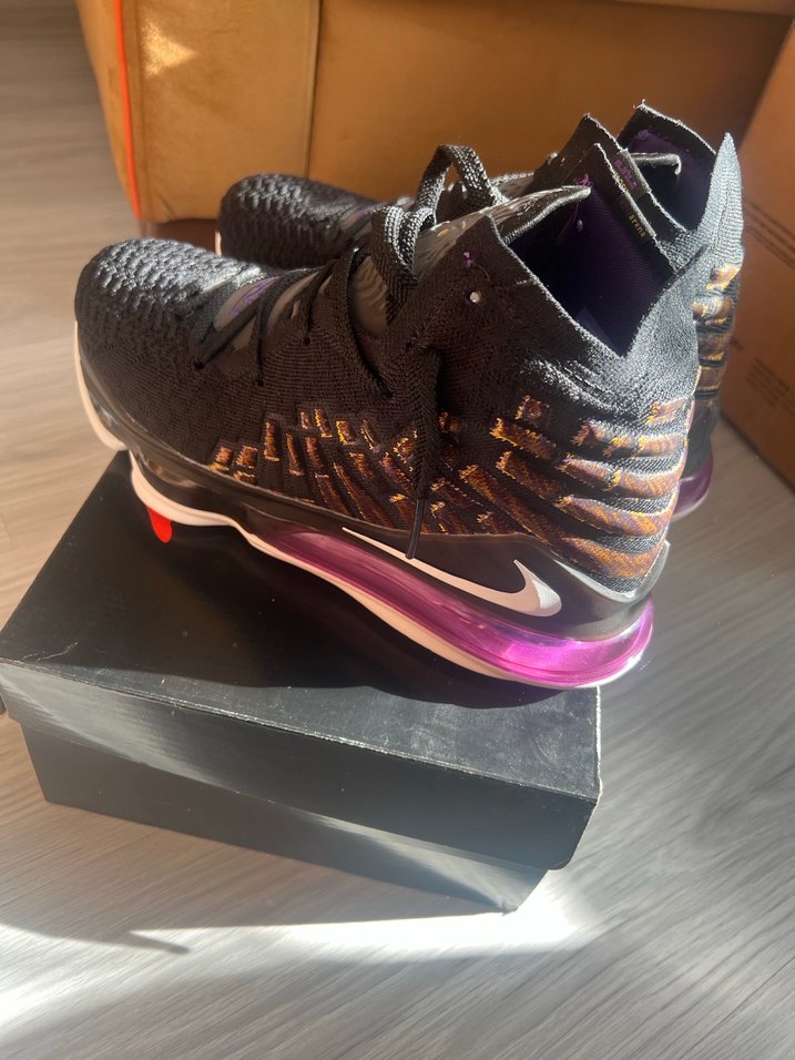 Nike Lebron Basketbol Ayakkabısı - Görsel 3