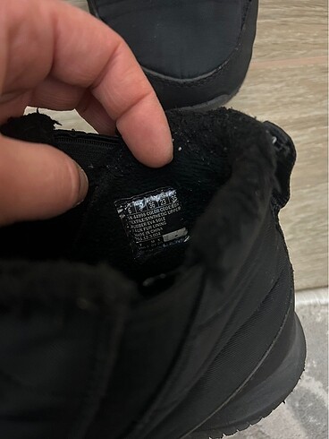 36 Beden siyah Renk Skechers kadın bot