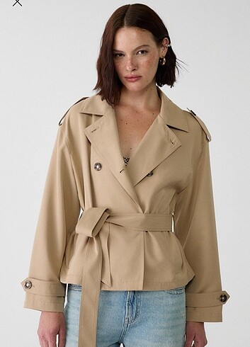 Stradivarius Kemerli Kısa Trençkot XS 