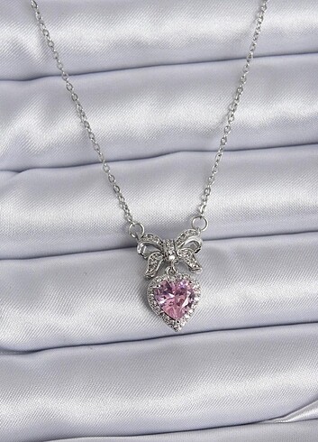 pembe kalpli pinterest kolye