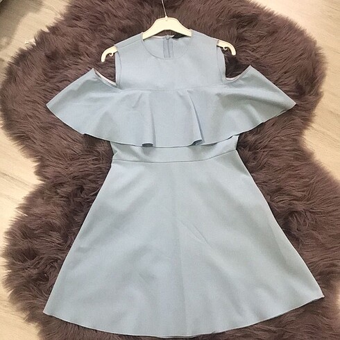 ZARA Buz mavisi kolları açık Elbise