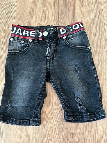 DSquared2 Kot Sort