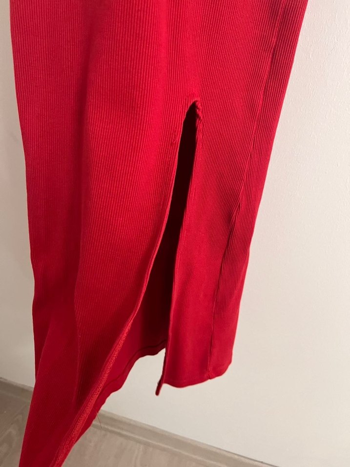 Kırmızı Yırtmaçlı Uzun Kadın Elbise - Görsel 3