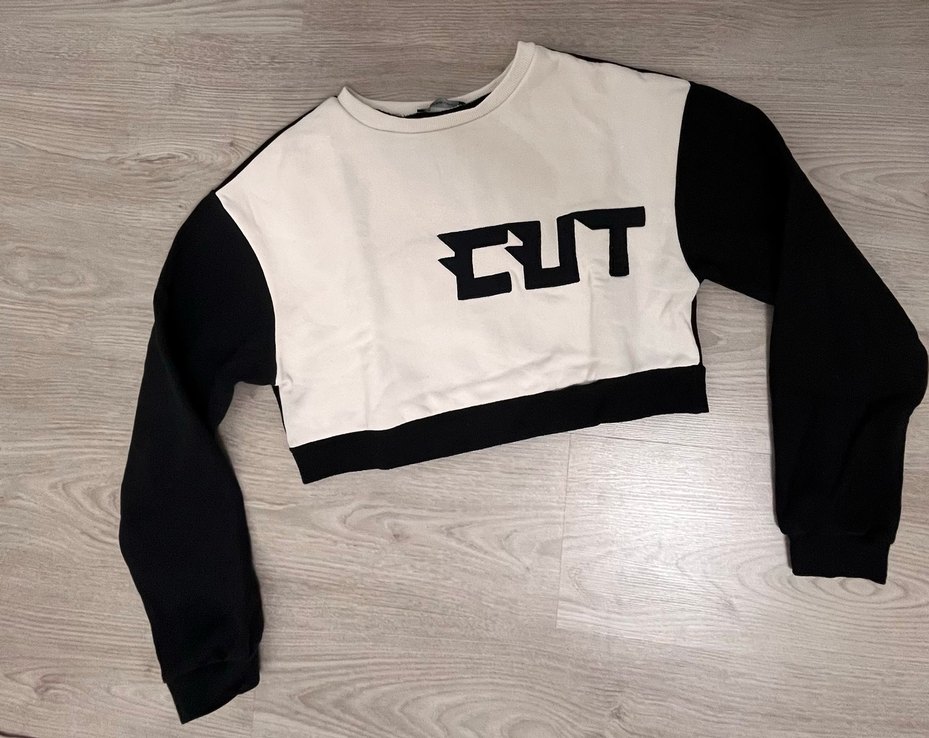 Siyah-Beyaz Crop Kesim Kadın Sweatshirt - Görsel 2