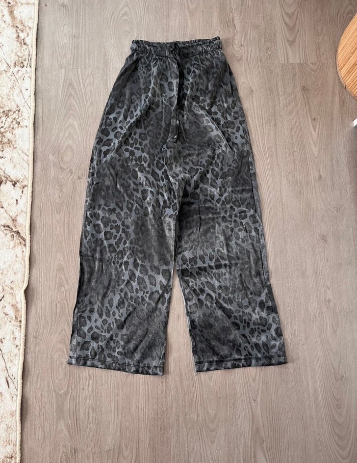 Gri Desenli Kemerli Kadın Pantolon - Görsel 2