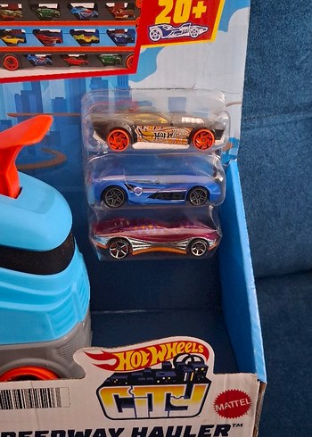Hot Wheels Sürat Pistli Tır - Görsel 11