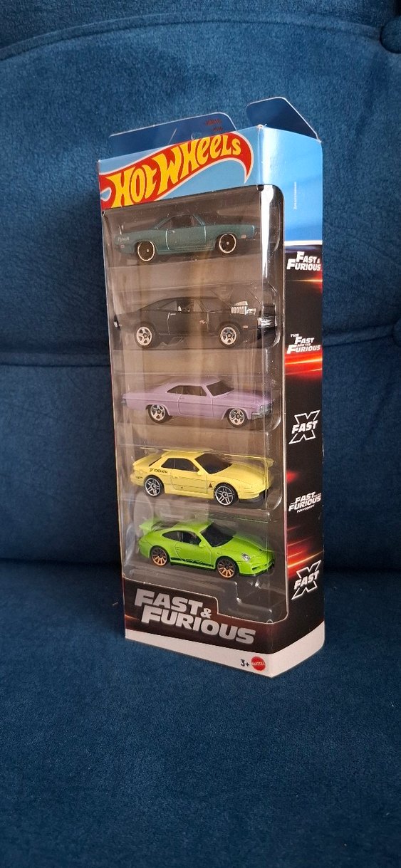 Hot Wheels Hızlı ve Öfkeli 5'li Oyuncak Araba Seti - Görsel 2