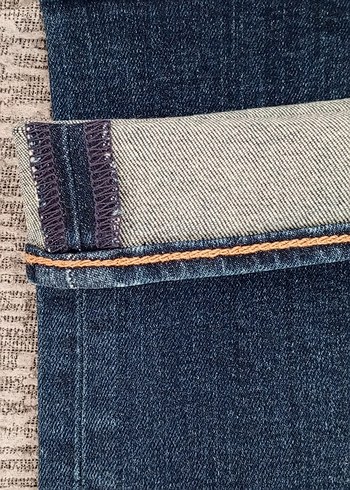 Levis Koyu Mavi Denim Jean