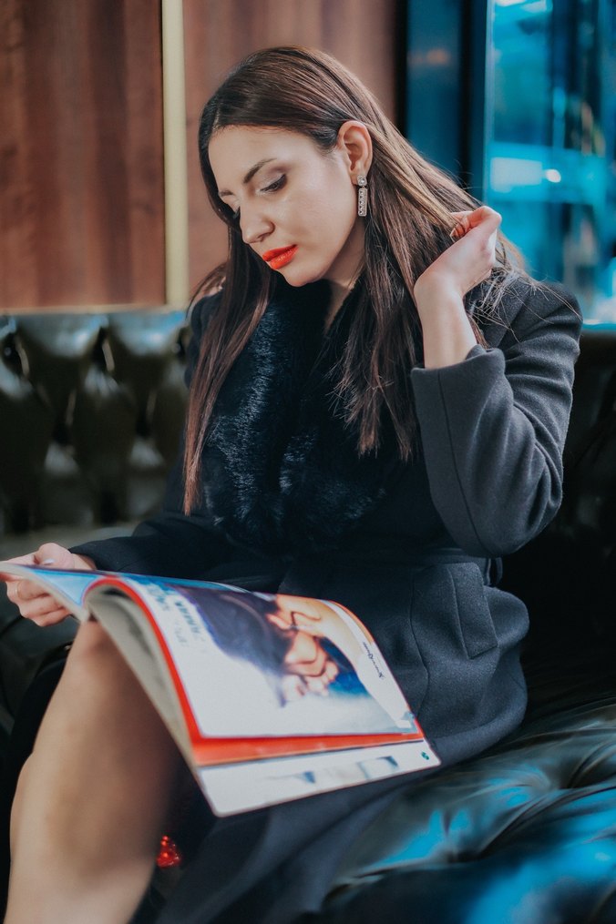 Siyah, Kuşaklı, Yumuşak Yakalı Kaban - Görsel 2