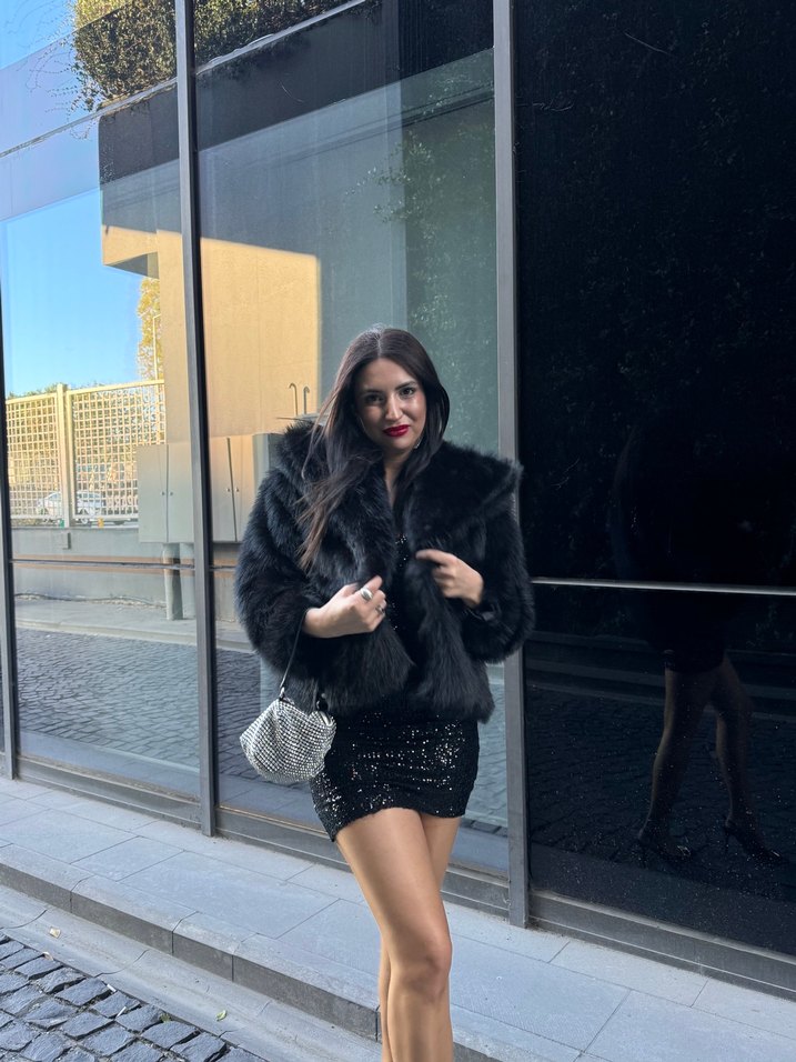 Sokak Stili Siyah Kürk - Görsel 3