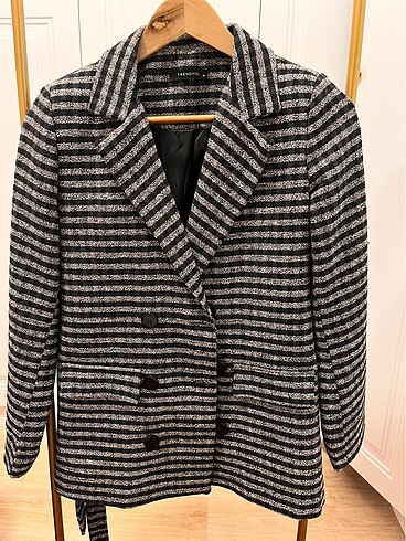 Kareli Blazer