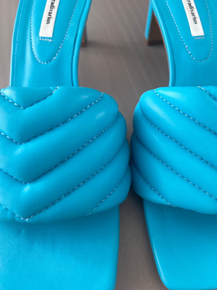 Stradivarius Mavi Pliseli Stiletto Terlik - Görsel 3