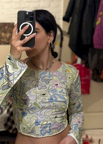 Düğmeli Pastel Renkli Batik Desenli Uzun Kollu Bluz
